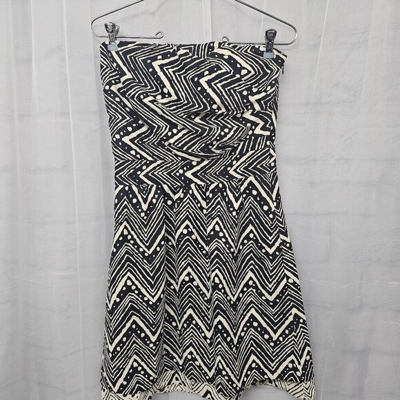 The Limited Black Cream Abstract Strapless Mini Dress Ruched Fit & Flare 2 - Picture 9 of 13
